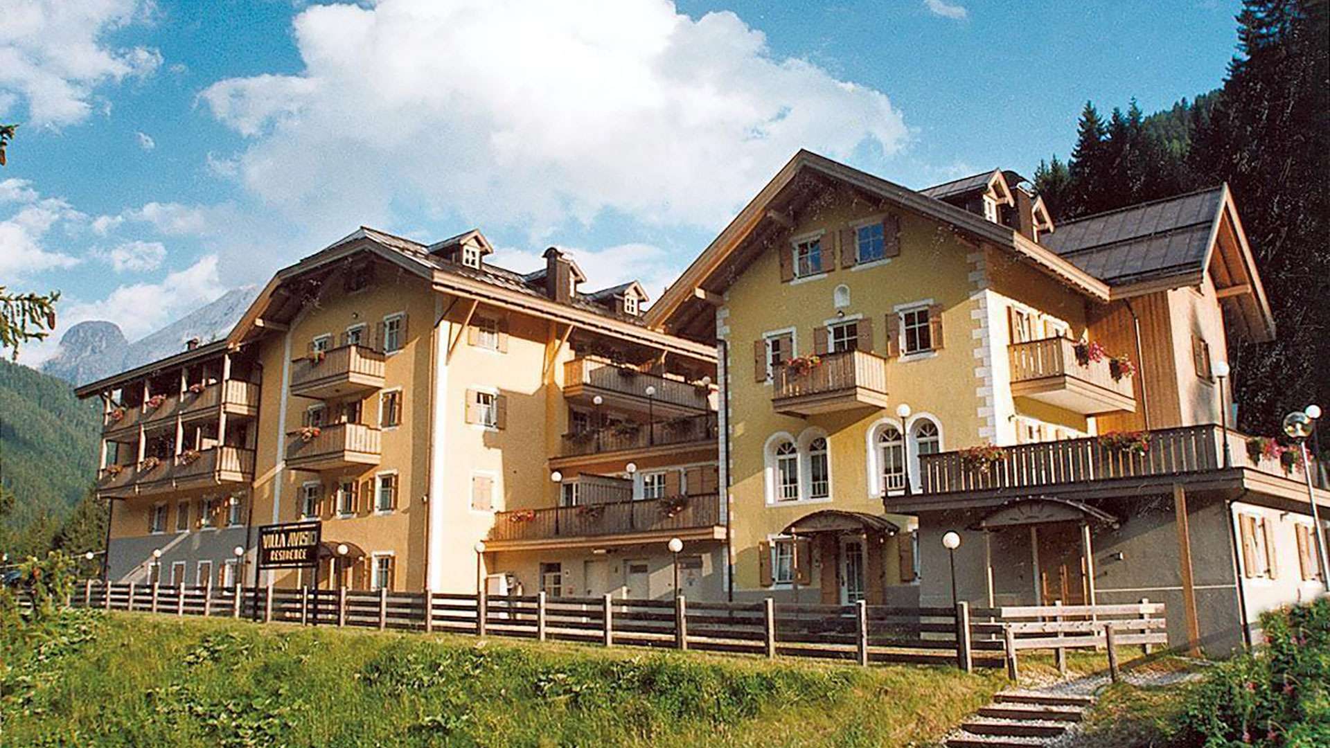 Villa avisio 03